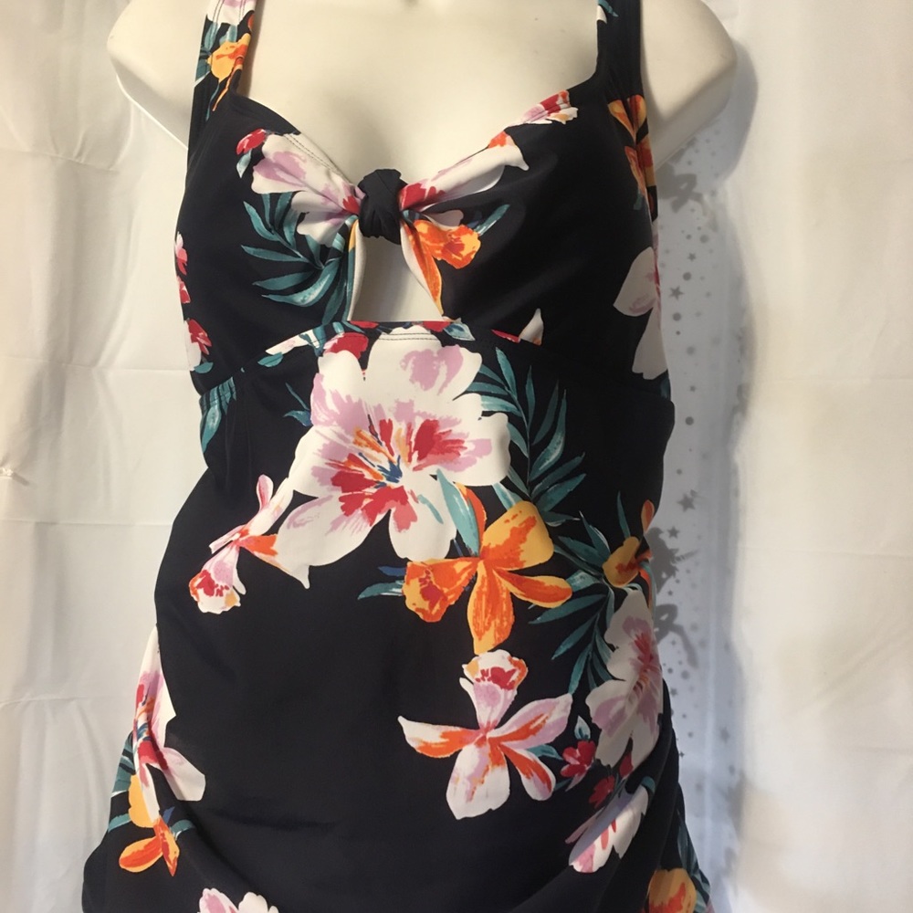 Swim Tonkin top
